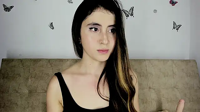 Nicol Swift  online show from 12/16/24, 05:49