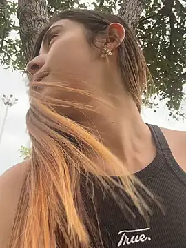 Nicol Swift  online show from 01/23/25, 06:56