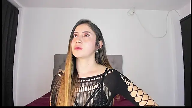 Nicol Swift  online show from 02/07/25, 06:35