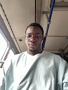 Snapshot of _Lowmaypalacios chatting on 03/31/26, 12:49 Lowmaypalacios online show from 03/31/26, 12:49