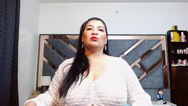KarlaTesg online show from 07/14/26, 09:14