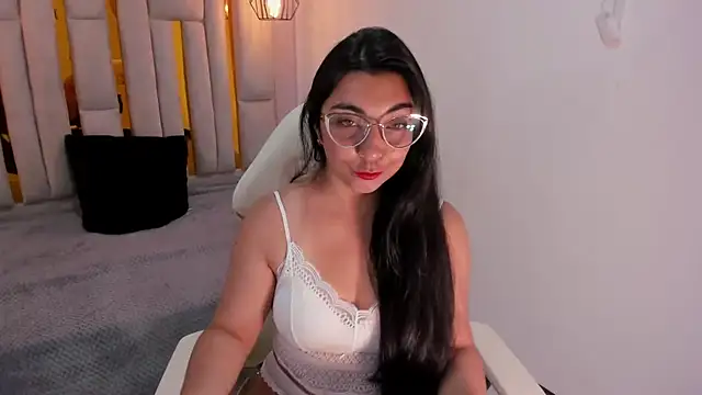 Snapshot of Karla_hernandez_ chatting on 02/01/25, 11:10 Karla hernandez online show from 02/01/25, 11:10