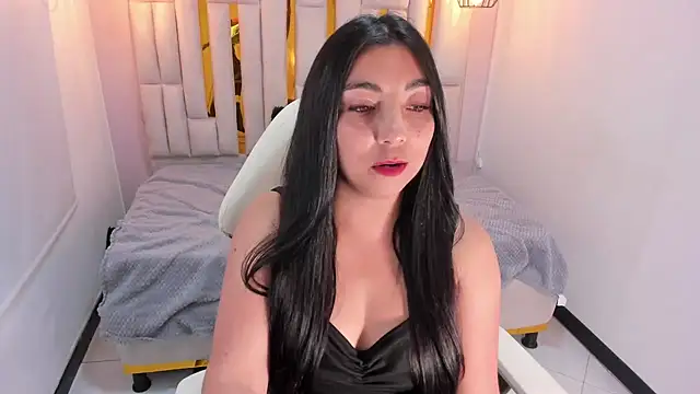 Snapshot of Karla_hernandez_ chatting on 02/13/25, 05:11 Karla hernandez online show from 02/13/25, 05:11