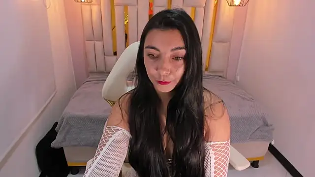 Snapshot of Karla_hernandez_ chatting on 02/15/25, 11:17 Karla hernandez online show from 02/15/25, 11:17