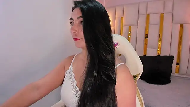 Snapshot of Karla_hernandez_ chatting on 02/17/25, 11:13 Karla hernandez online show from 02/17/25, 11:13