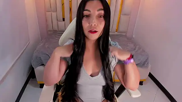 Snapshot of Karla_hernandez_ chatting on 03/01/25, 11:06 Karla hernandez online show from 03/01/25, 11:06