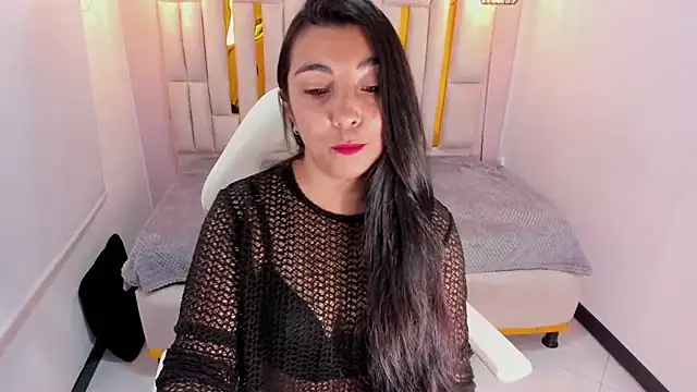 Snapshot of Karla_hernandez_ chatting on 03/05/25, 11:17 Karla hernandez online show from 03/05/25, 11:17