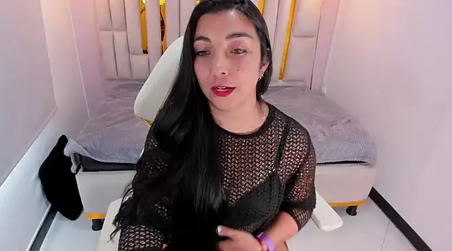 Snapshot of Karla_hernandez_ chatting on 03/05/25, 05:29 Karla hernandez online show from 03/05/25, 05:29