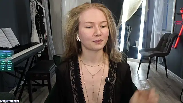 Alexandra Demore online show from 06/07/26, 07:28
