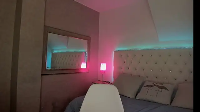 keyla  ross online show from 12/13/24, 06:59