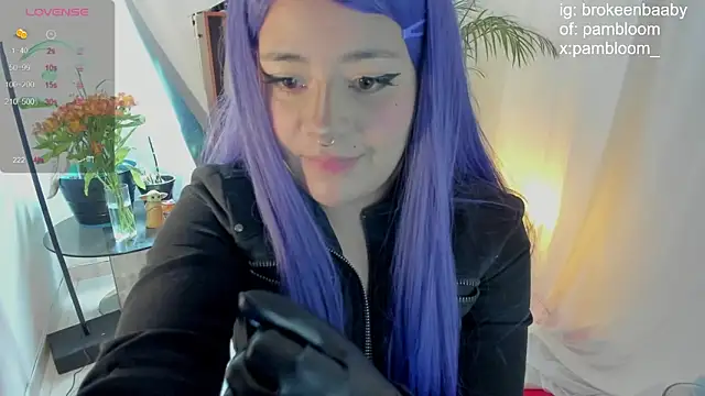 droolingdollfacee online show from 02/20/25, 04:36