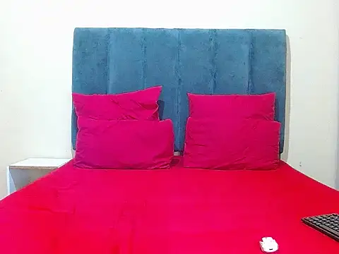 curvycloe1 online show from 05/31/26, 06:42