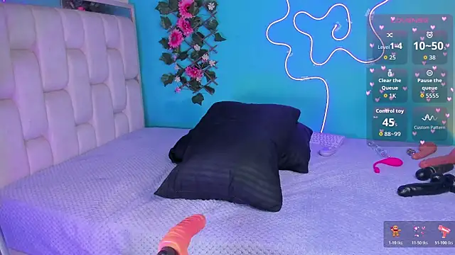 Im foxy01 online show from 01/15/26, 02:27