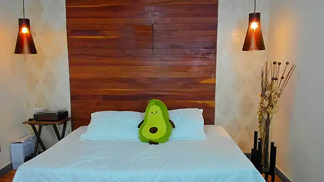 KatherineBond online show from 01/16/25, 12:02