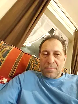 Snapshot of meateater1 chatting on 03/08/25, 01:39 meateater1 online show from 03/08/25, 01:39