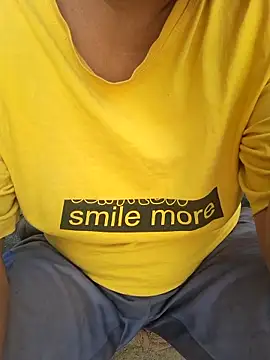 Snapshot of Priya_Bong chatting on 10/09/25, 07:28 Priya Bong online show from 10/09/25, 07:28