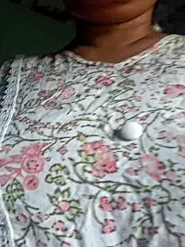 Priya Bong online show from 05/07/26, 01:33