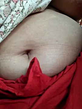 Priya Bong online show from 07/01/26, 01:40