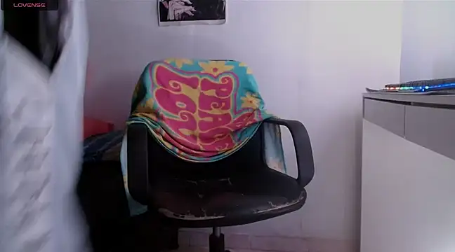 deividcloud36 online show from 02/23/25, 06:17