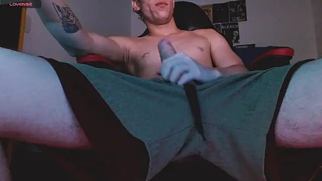 deividcloud36 online show from 04/15/26, 05:03