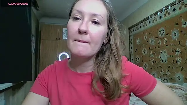 Snapshot of AnnaXLovers chatting on 11/15/25, 08:44 AnnaXLovers online show from 11/15/25, 08:44