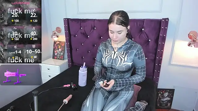 Danee 19  online show from 12/27/24, 12:34