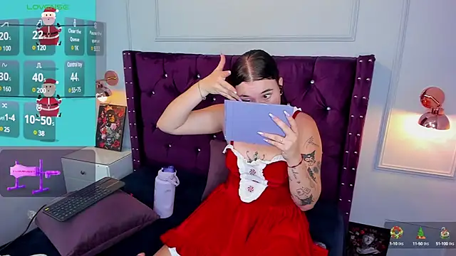 Snapshot of Danee_19_ chatting on 12/30/24, 12:42 Danee 19 online show from 12/30/24, 12:42