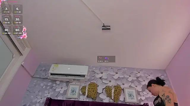 Danee 19  online show from 03/27/26, 12:05