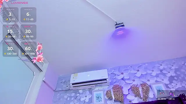 Danee 19  online show from 03/31/26, 11:54