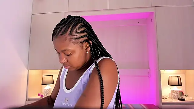 Snapshot of tamaraa_smiith chatting on 01/30/25, 11:55 tamaraa smiith online show from 01/30/25, 11:55