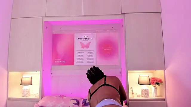 Snapshot of tamaraa_smiith chatting on 09/25/25, 07:39 tamaraa smiith online show from 09/25/25, 07:39