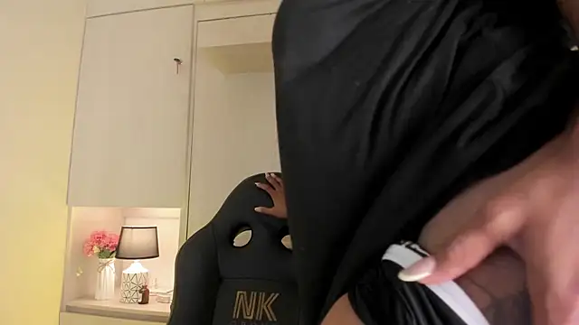 tamaraa smiith online show from 02/22/26, 12:26