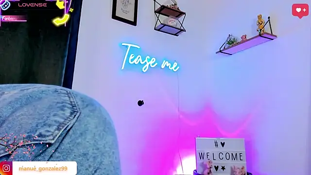 Manuela monroe online show from 09/12/25, 03:17