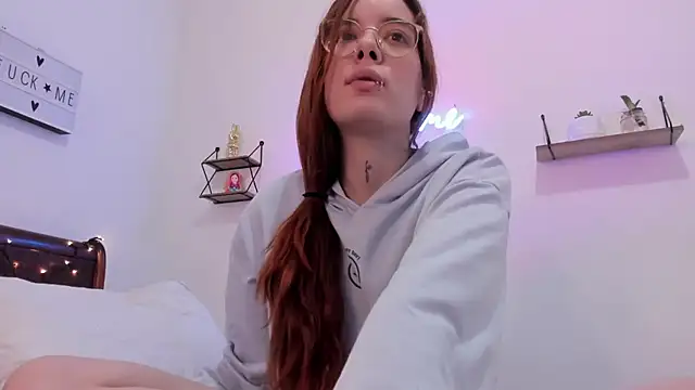 Manuela monroe online show from 12/18/25, 11:33