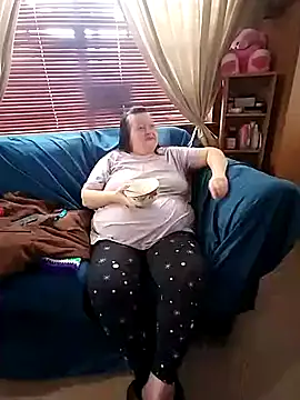 Bayou Woman68 online show from 12/13/25, 08:47