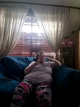 Bayou Woman68 online show from 04/28/26, 06:13
