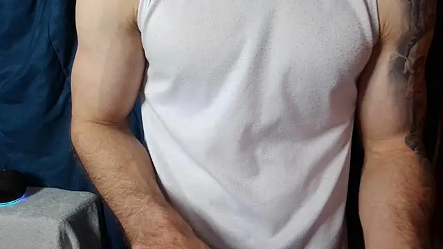 Snapshot of Kenner_fox77 chatting on 12/25/24, 10:27 Kenner fox77 online show from 12/25/24, 10:27