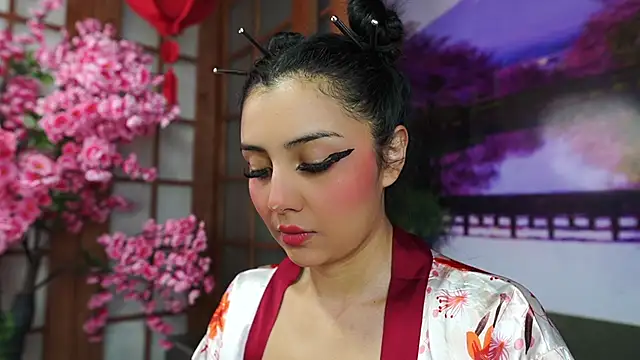 miss lizith online show from 10/28/25, 11:03