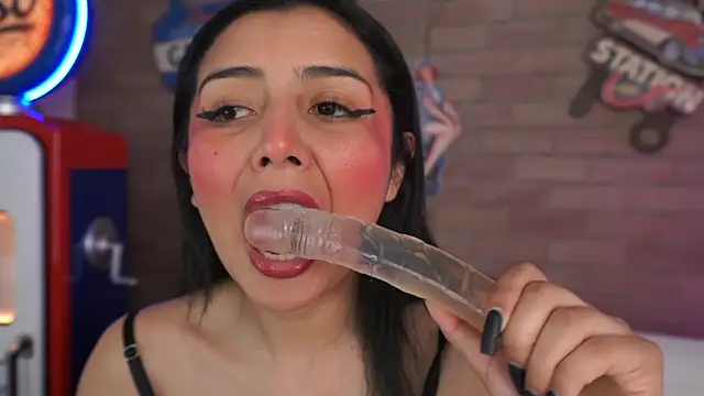 miss lizith online show from 04/18/26, 11:03