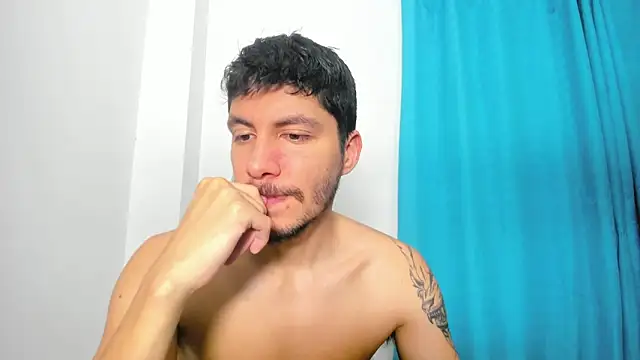 Snapshot of daniel_sexy777 chatting on 02/11/26, 12:26 daniel sexy777 online show from 02/11/26, 12:26