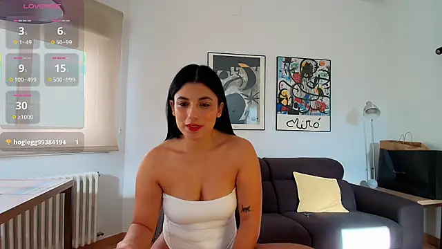 Arya 33 online show from 11/12/25, 09:32