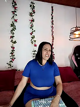 ariana lavoie- online show from 10/29/25, 09:16