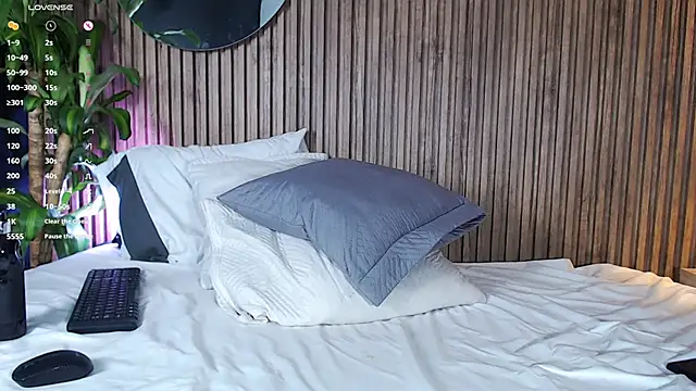 DilanJonnes  online show from 12/12/24, 12:59