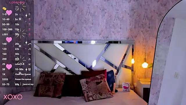 dominic thailor online show from 10/26/25, 02:01