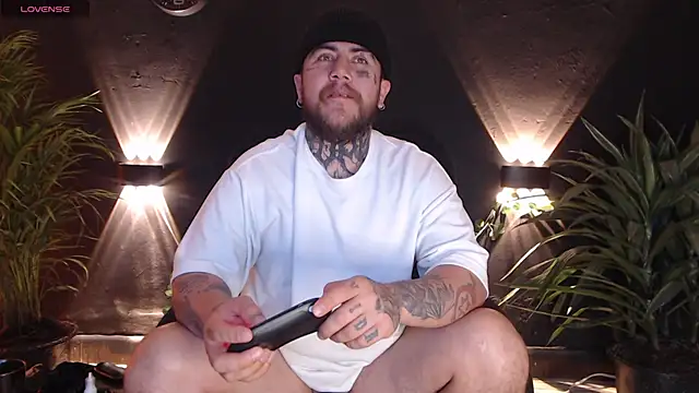 Snapshot of Ash_gusbig chatting on 01/09/25, 02:33 Ash gusbig online show from 01/09/25, 02:33