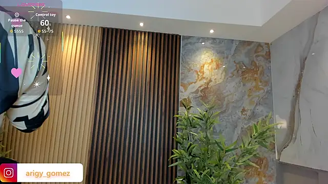 ArigyGomez online show from 10/21/25, 09:04