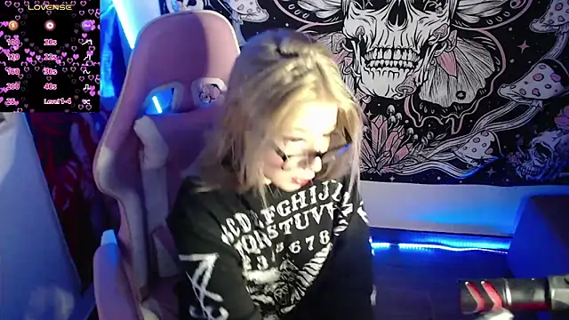 GamerCarrie online show from 01/02/25, 05:35