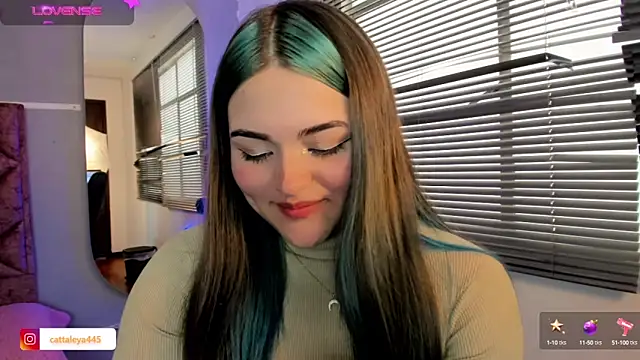 cattaleya    online show from 01/04/25, 04:43