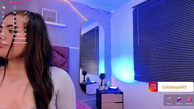 cattaleya    online show from 03/01/25, 04:47