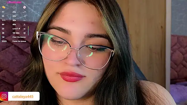 cattaleya    online show from 03/22/25, 06:43